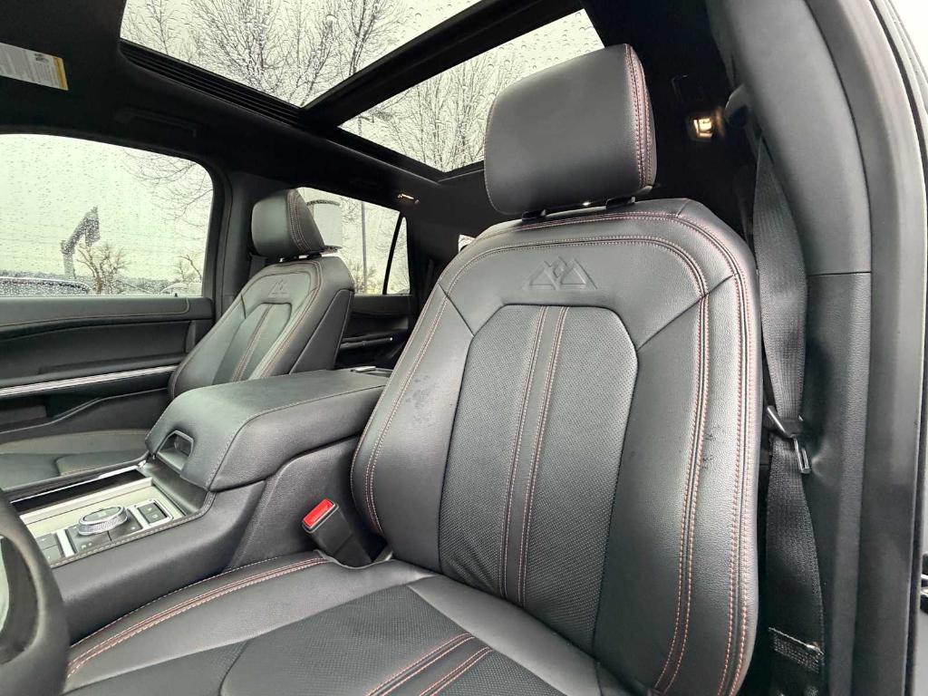 used 2024 Ford Expedition car, priced at $69,911