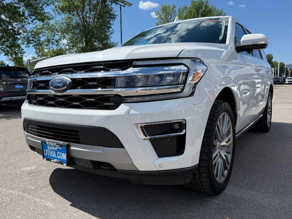 used 2024 Ford Expedition car, priced at $46,000