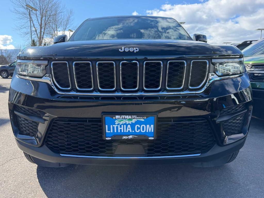 used 2024 Jeep Grand Cherokee car, priced at $29,995