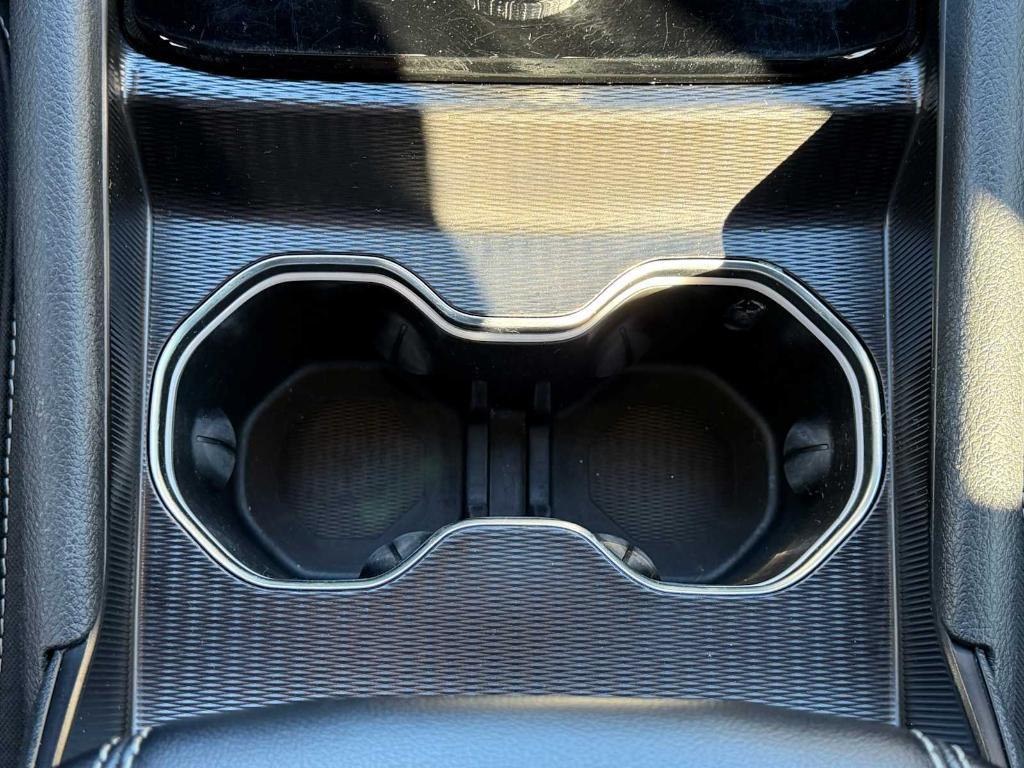 used 2024 Jeep Grand Cherokee car, priced at $29,995