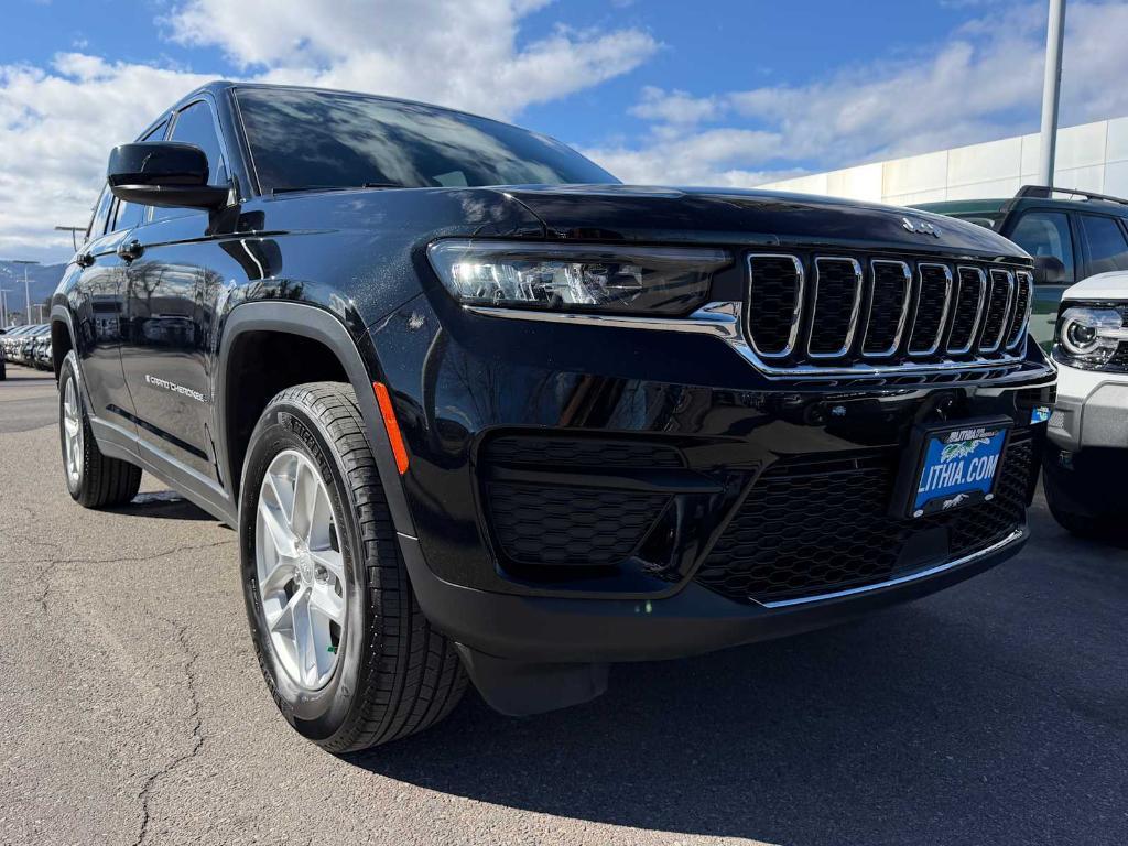 used 2024 Jeep Grand Cherokee car, priced at $29,995