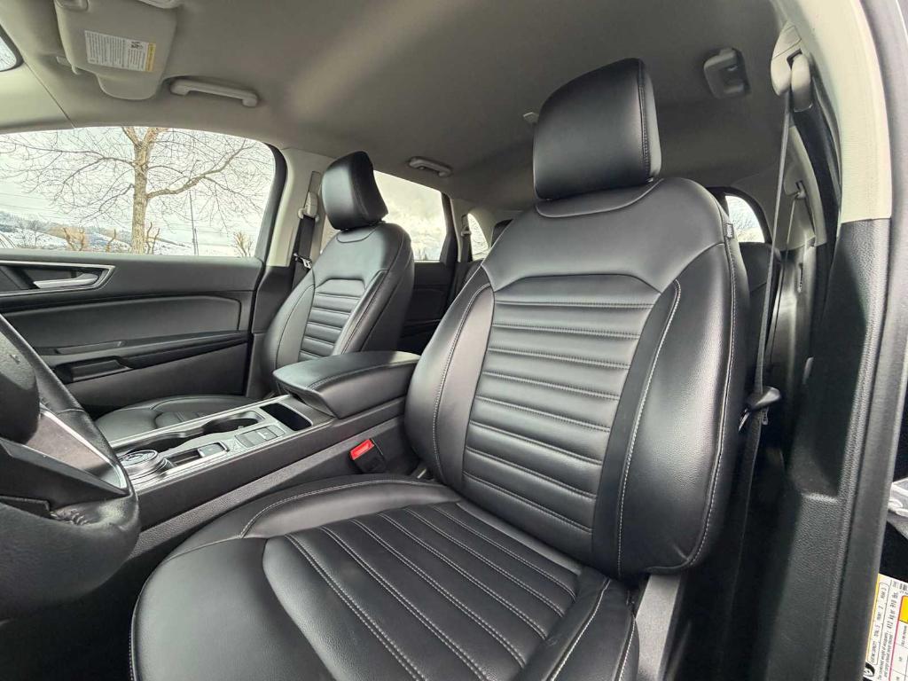 used 2024 Ford Edge car, priced at $26,888