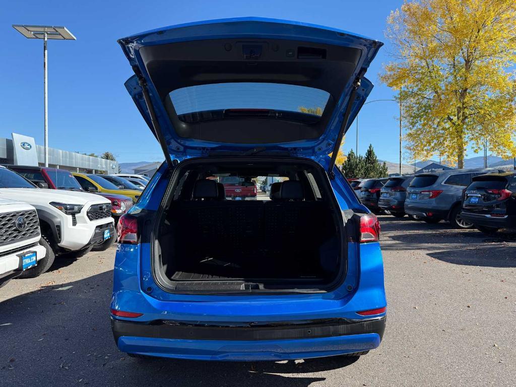 used 2024 Chevrolet Equinox car, priced at $26,988