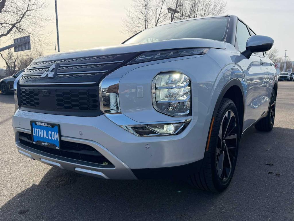 used 2024 Mitsubishi Outlander car, priced at $23,301