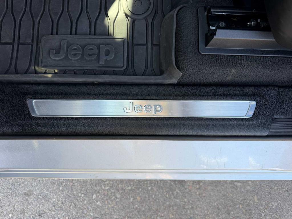 used 2022 Jeep Grand Cherokee L car, priced at $32,120