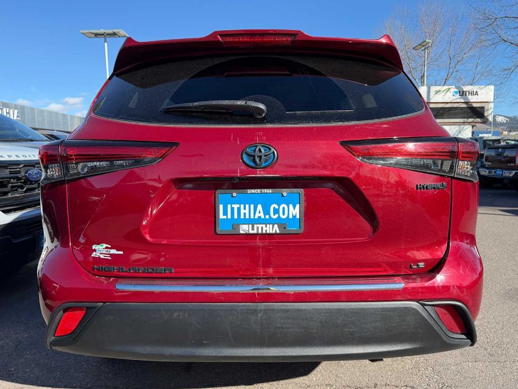 used 2022 Toyota Highlander Hybrid car, priced at $33,995