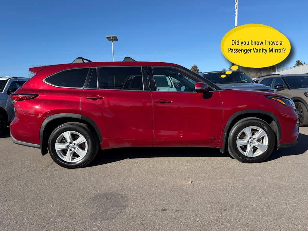 used 2022 Toyota Highlander Hybrid car, priced at $33,995