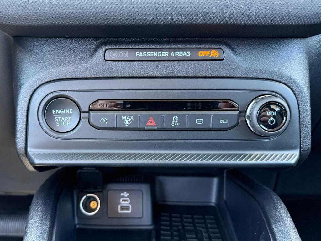 new 2025 Ford Bronco Sport car, priced at $34,352