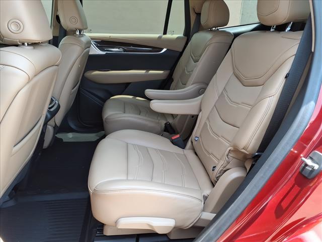used 2022 Cadillac XT6 car, priced at $28,400