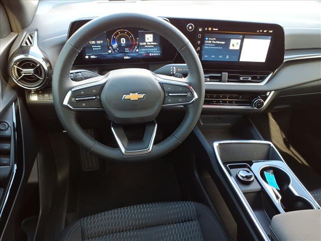 new 2026 Chevrolet Equinox car, priced at $31,085