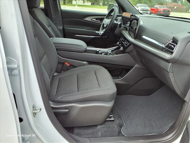 new 2026 Chevrolet Traverse car, priced at $42,735