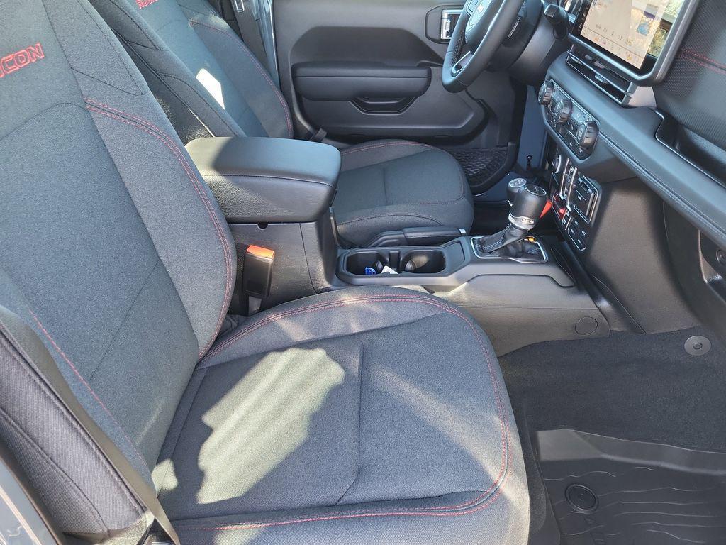 new 2026 Jeep Gladiator car, priced at $56,280