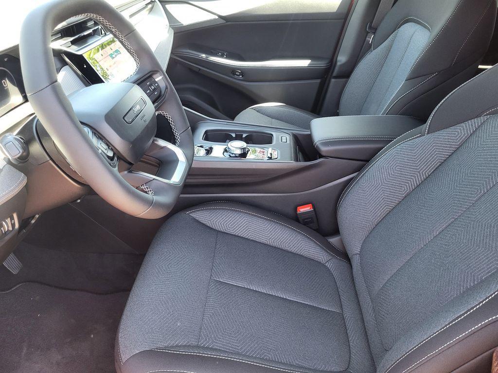 new 2026 Jeep Cherokee car, priced at $38,789