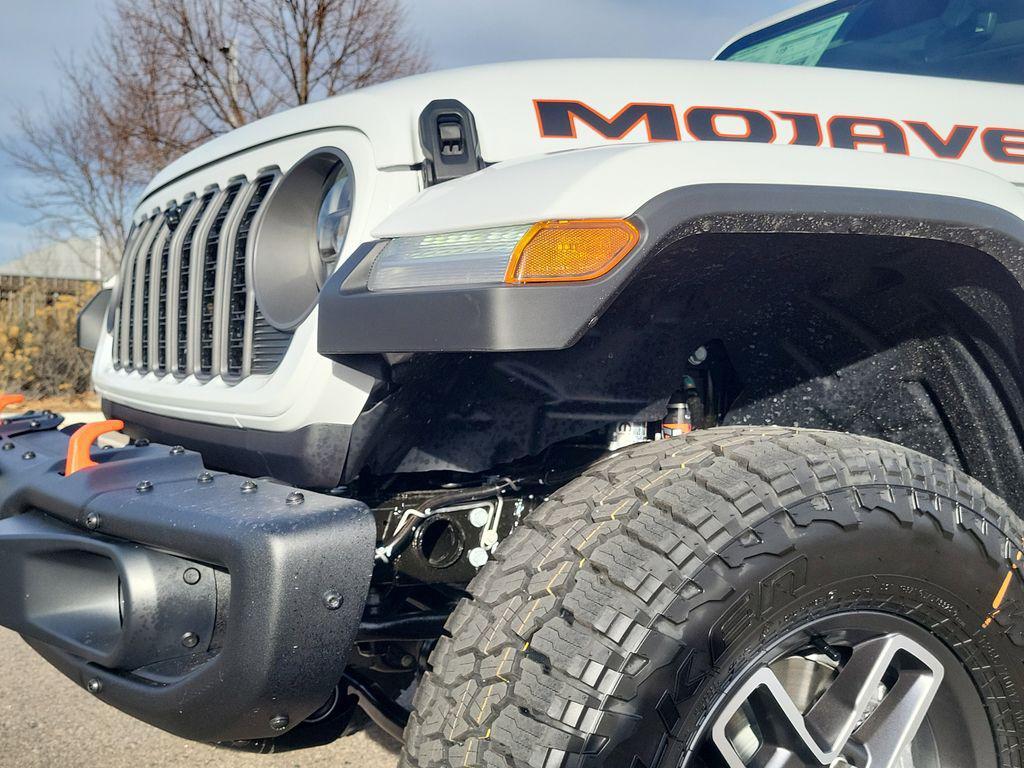 new 2026 Jeep Gladiator car, priced at $57,932