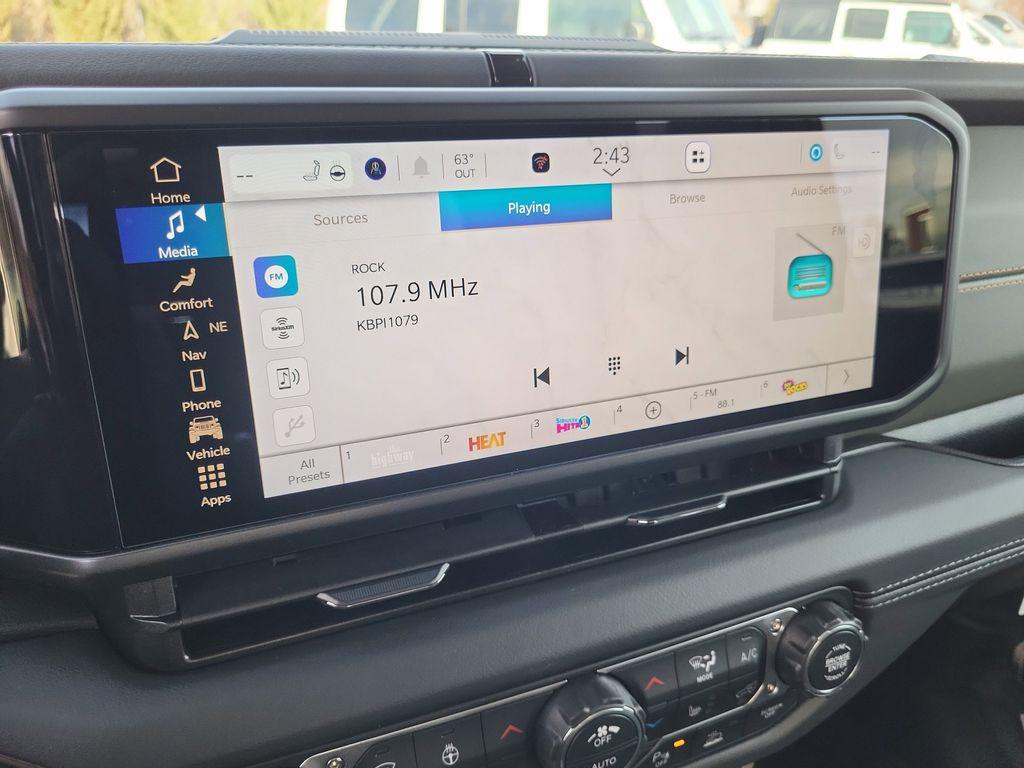 new 2026 Jeep Gladiator car, priced at $57,932