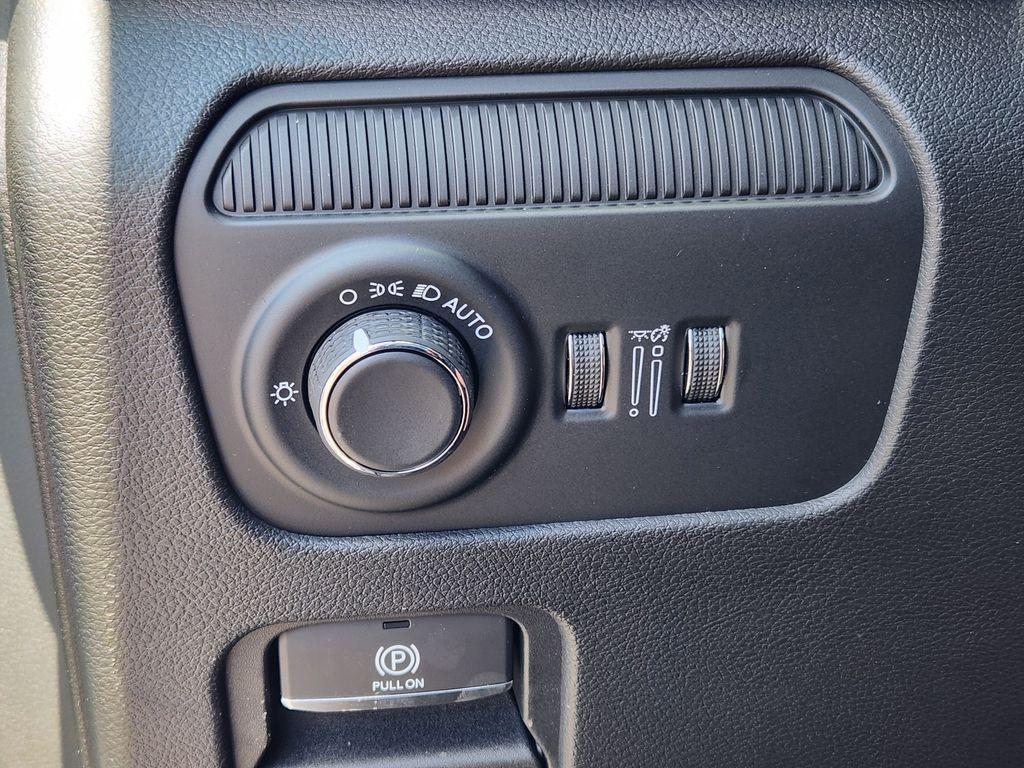 new 2026 Jeep Grand Wagoneer car, priced at $73,985