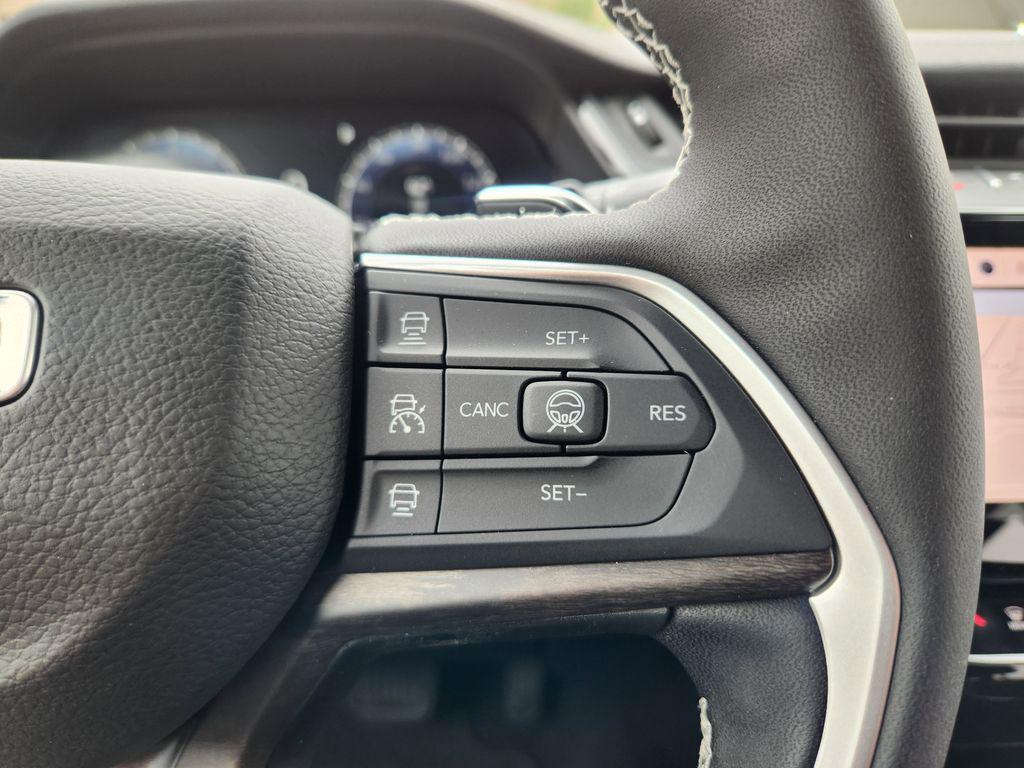 new 2026 Jeep Grand Cherokee car, priced at $43,244