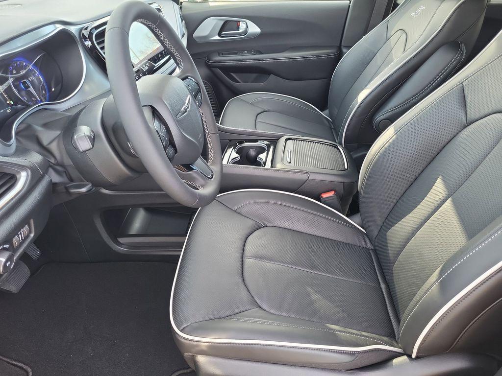 new 2026 Chrysler Pacifica car, priced at $52,807