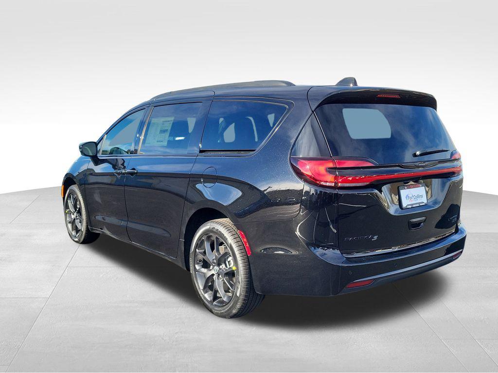 new 2026 Chrysler Pacifica car, priced at $52,807