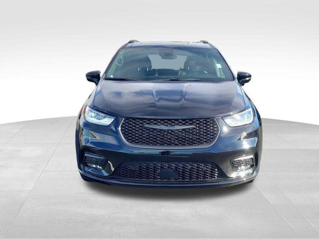 new 2026 Chrysler Pacifica car, priced at $52,807