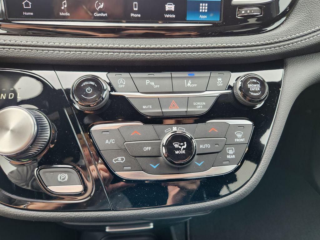 new 2026 Chrysler Pacifica car, priced at $45,795