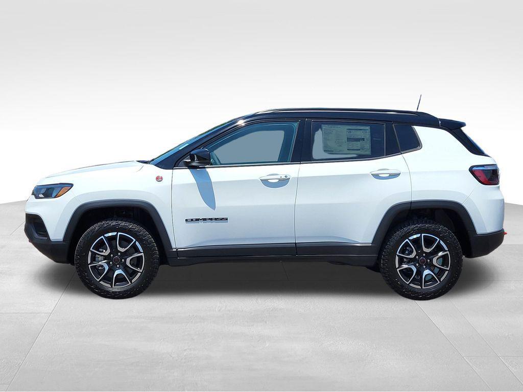 new 2026 Jeep Compass car, priced at $32,299
