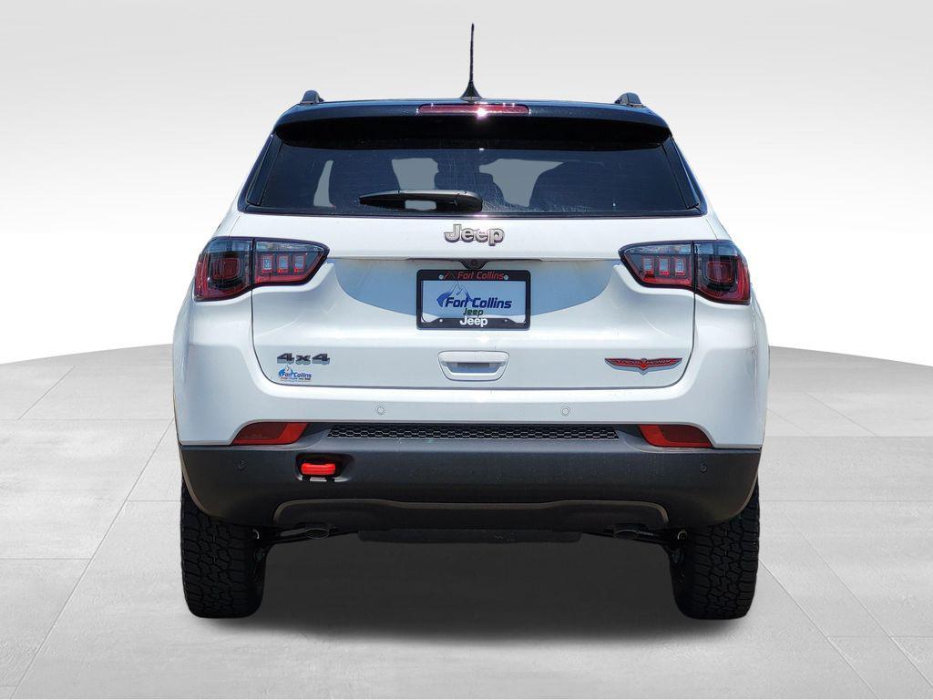 new 2026 Jeep Compass car, priced at $32,299