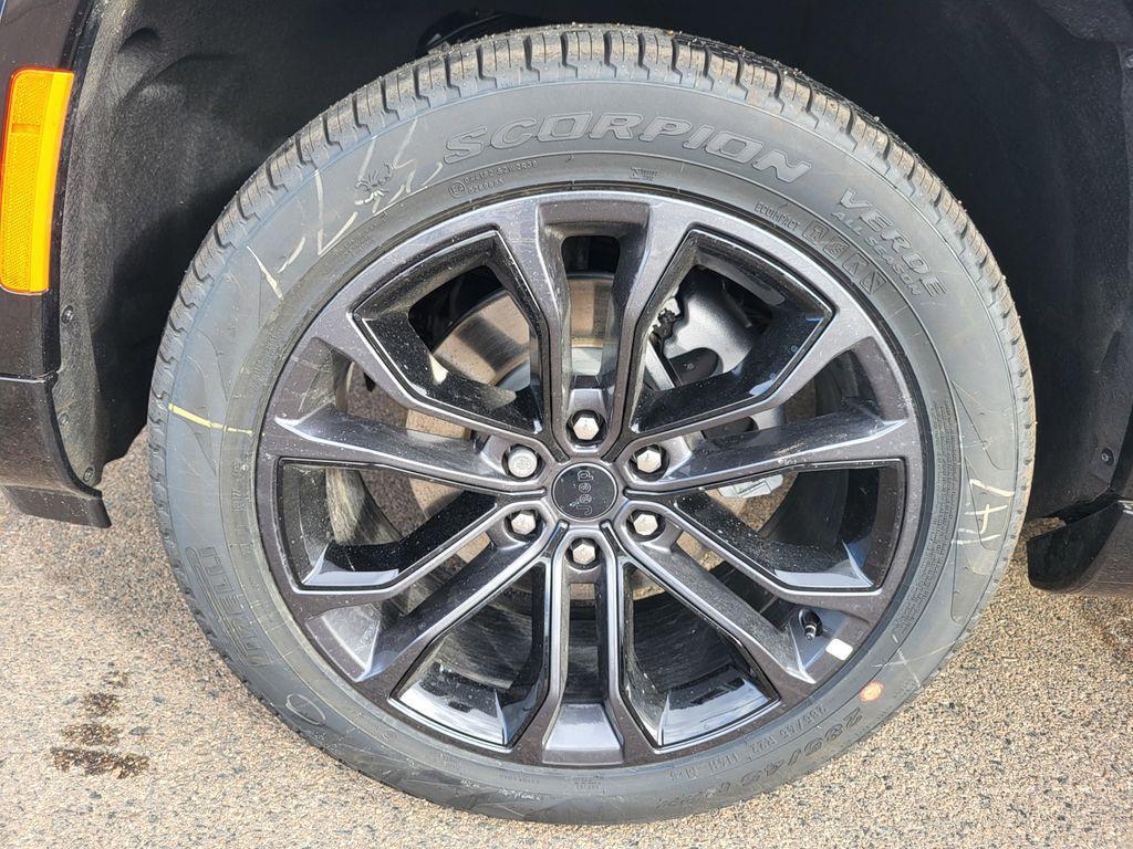 new 2026 Jeep Grand Wagoneer L car, priced at $97,822