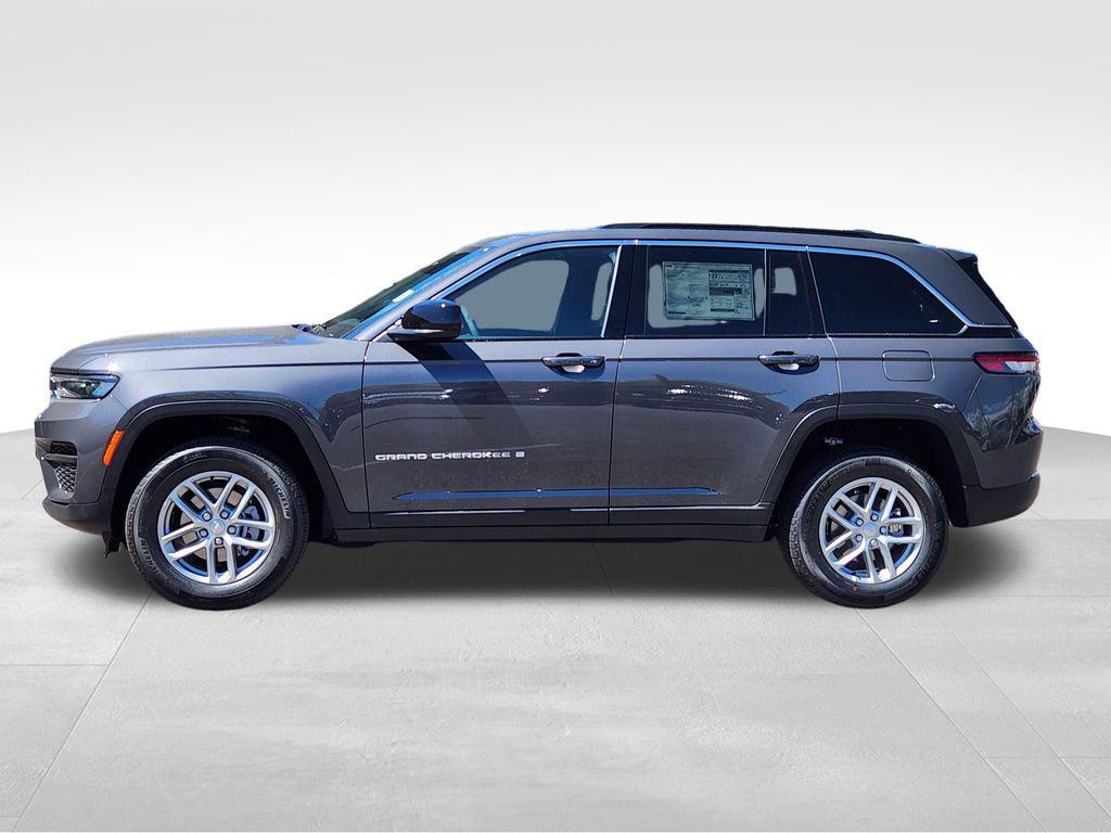 new 2026 Jeep Grand Cherokee car, priced at $38,837