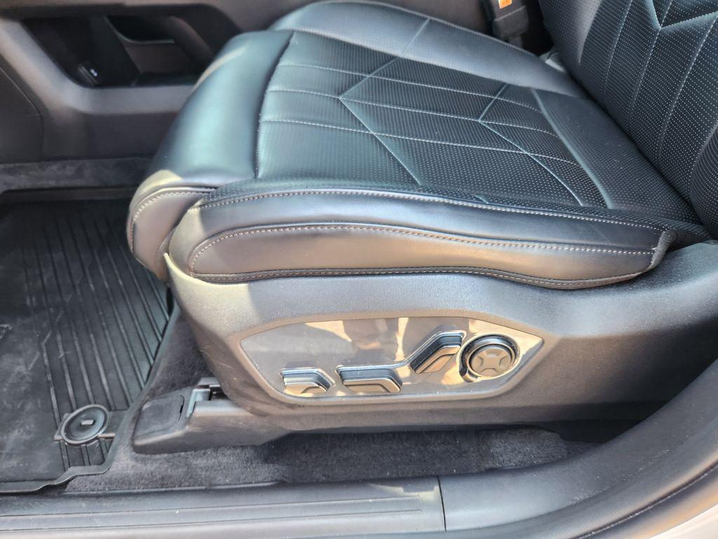 used 2027 Kia Telluride car, priced at $52,665