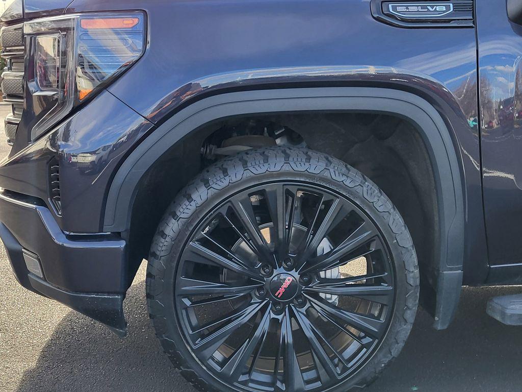 used 2024 GMC Sierra 1500 car, priced at $43,876