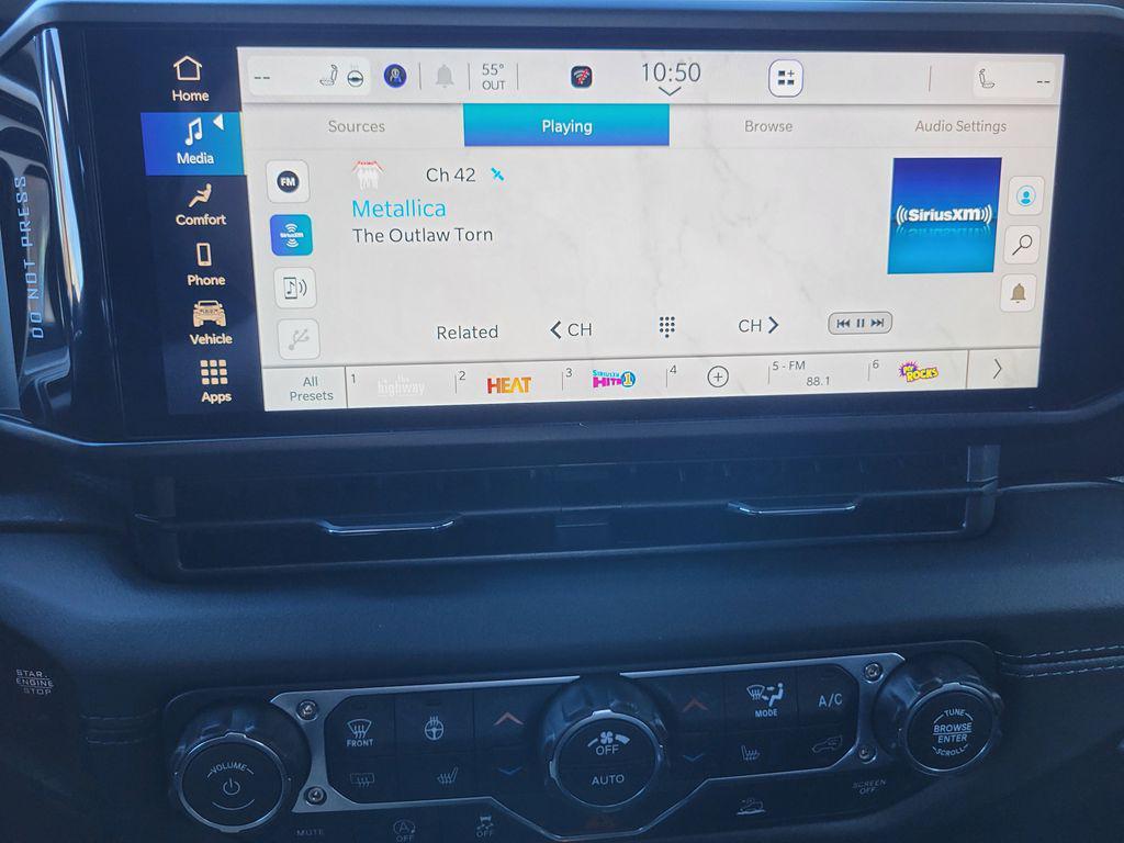 new 2026 Jeep Gladiator car, priced at $47,885