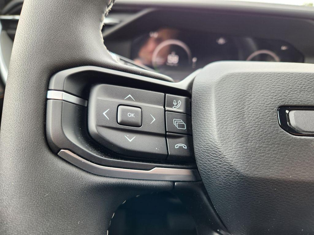 new 2026 Jeep Cherokee car, priced at $40,884
