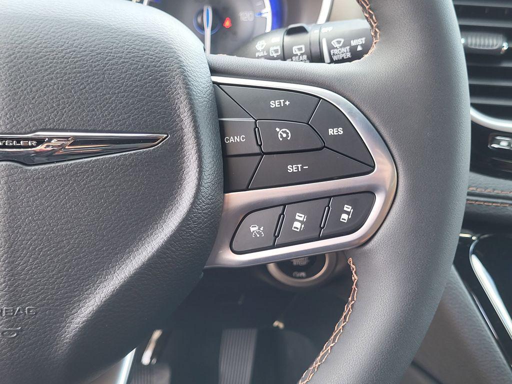 new 2026 Chrysler Pacifica car, priced at $57,824