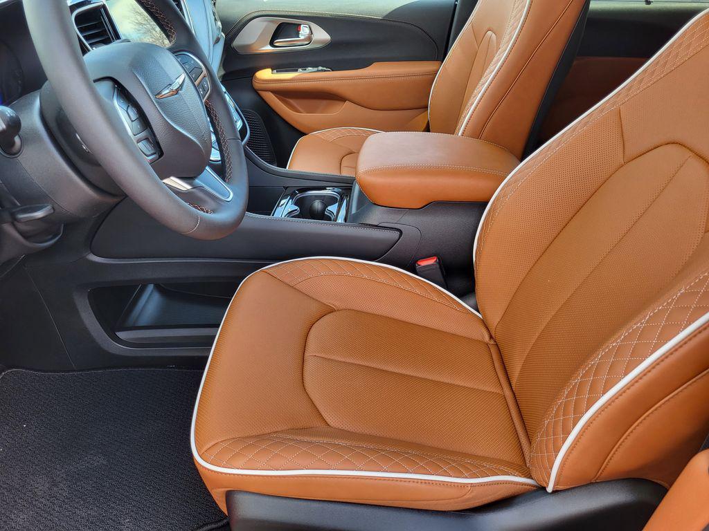 new 2026 Chrysler Pacifica car, priced at $57,824