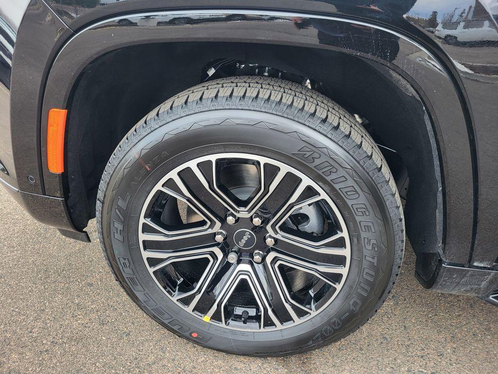 new 2026 Jeep Grand Wagoneer L car, priced at $73,002