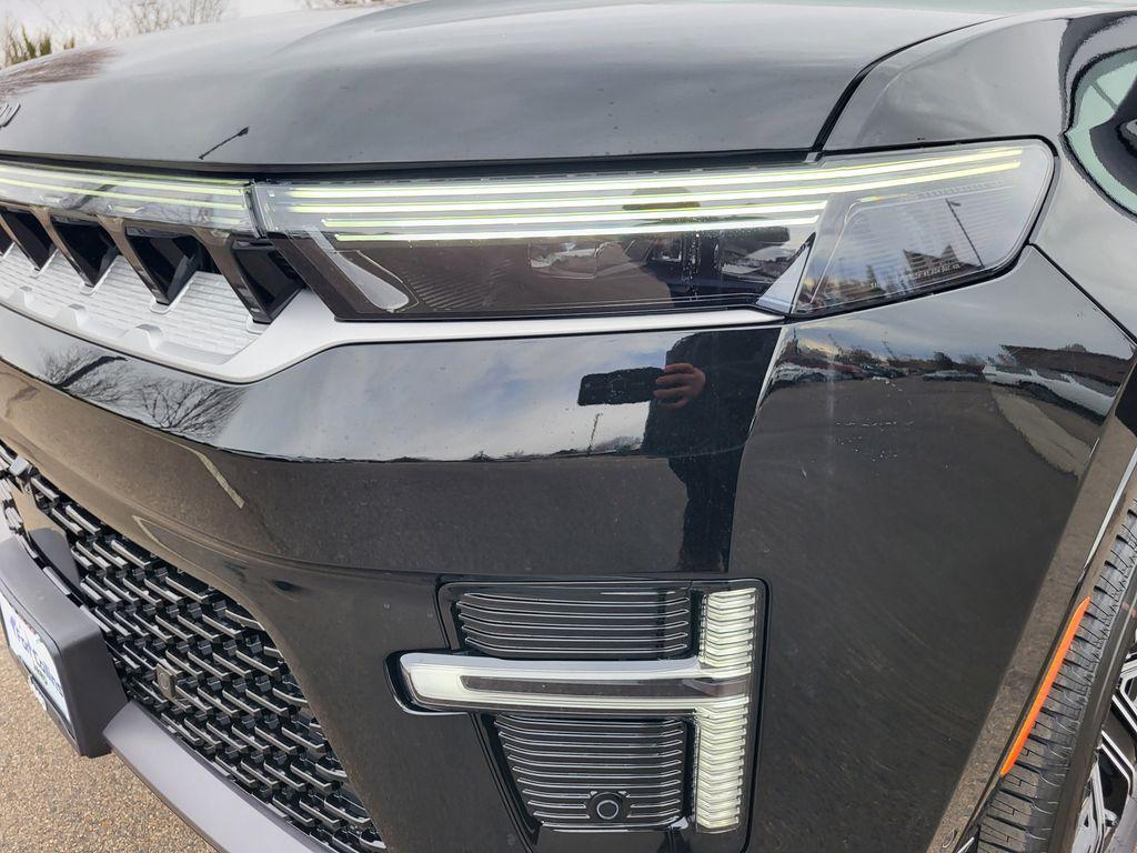 new 2026 Jeep Grand Wagoneer L car, priced at $73,002