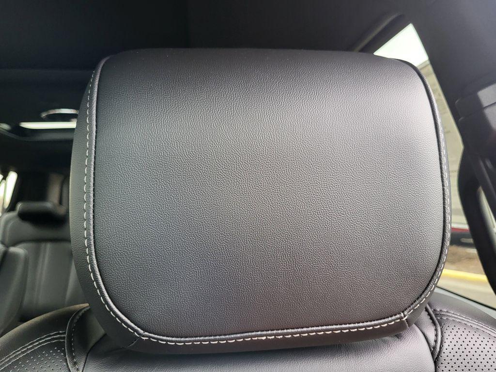 new 2026 Jeep Grand Wagoneer L car, priced at $73,002