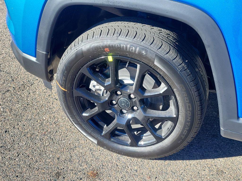 new 2026 Jeep Compass car, priced at $30,027