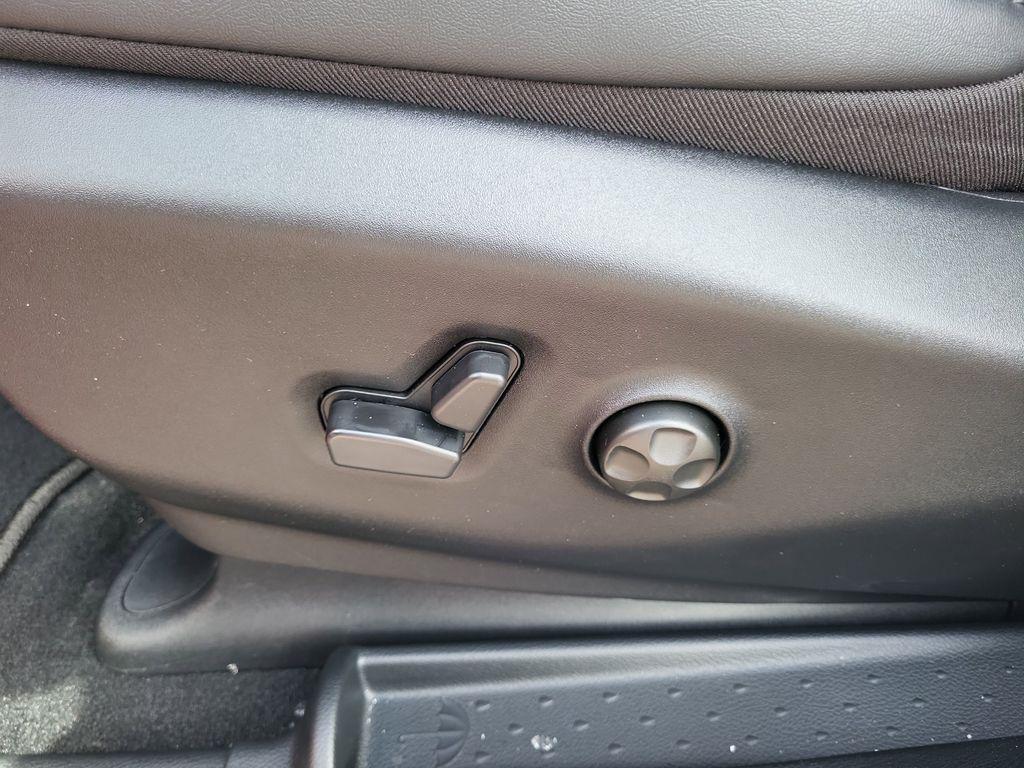 new 2026 Chrysler Pacifica car, priced at $47,208