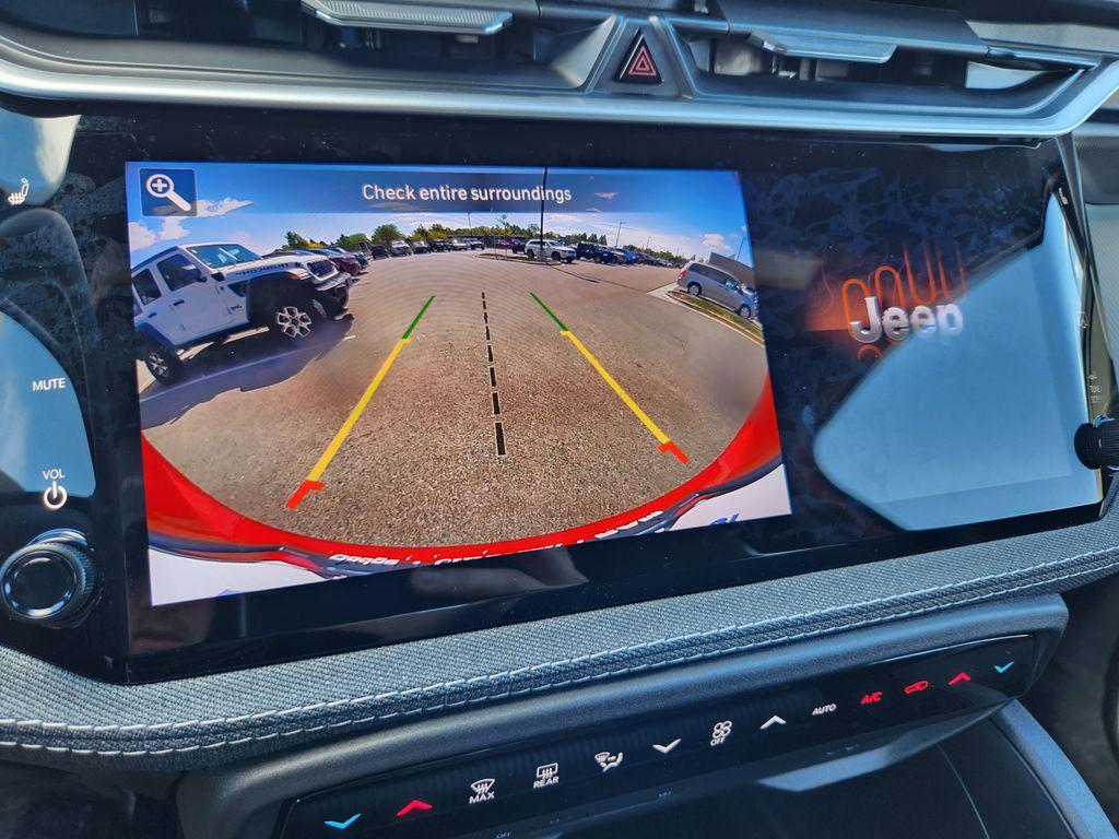new 2026 Jeep Cherokee car, priced at $40,289