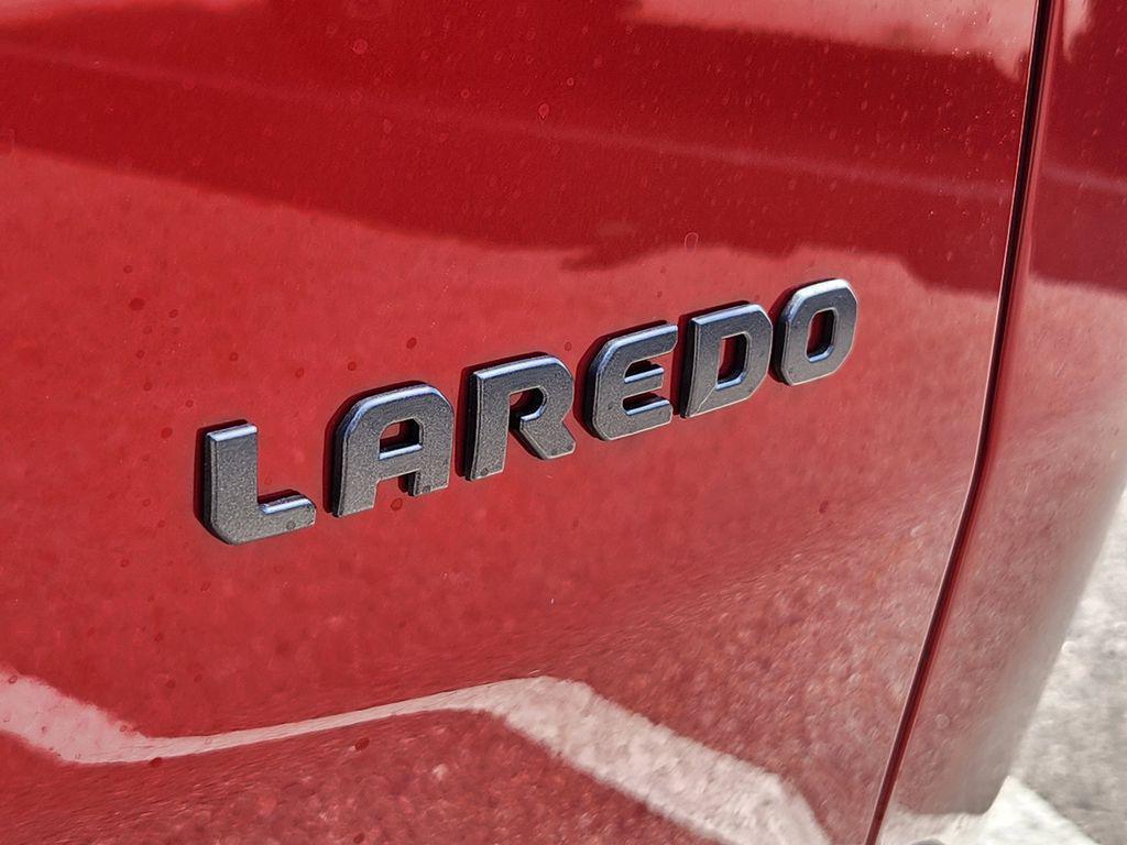 new 2026 Jeep Cherokee car, priced at $40,289