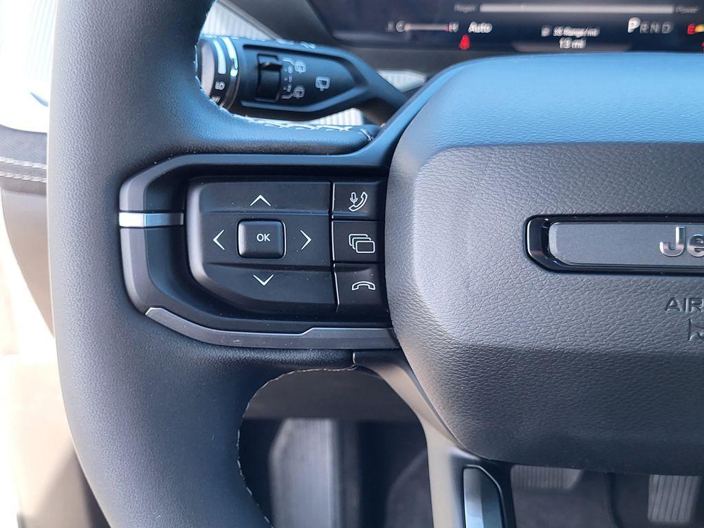 new 2026 Jeep Cherokee car, priced at $34,299