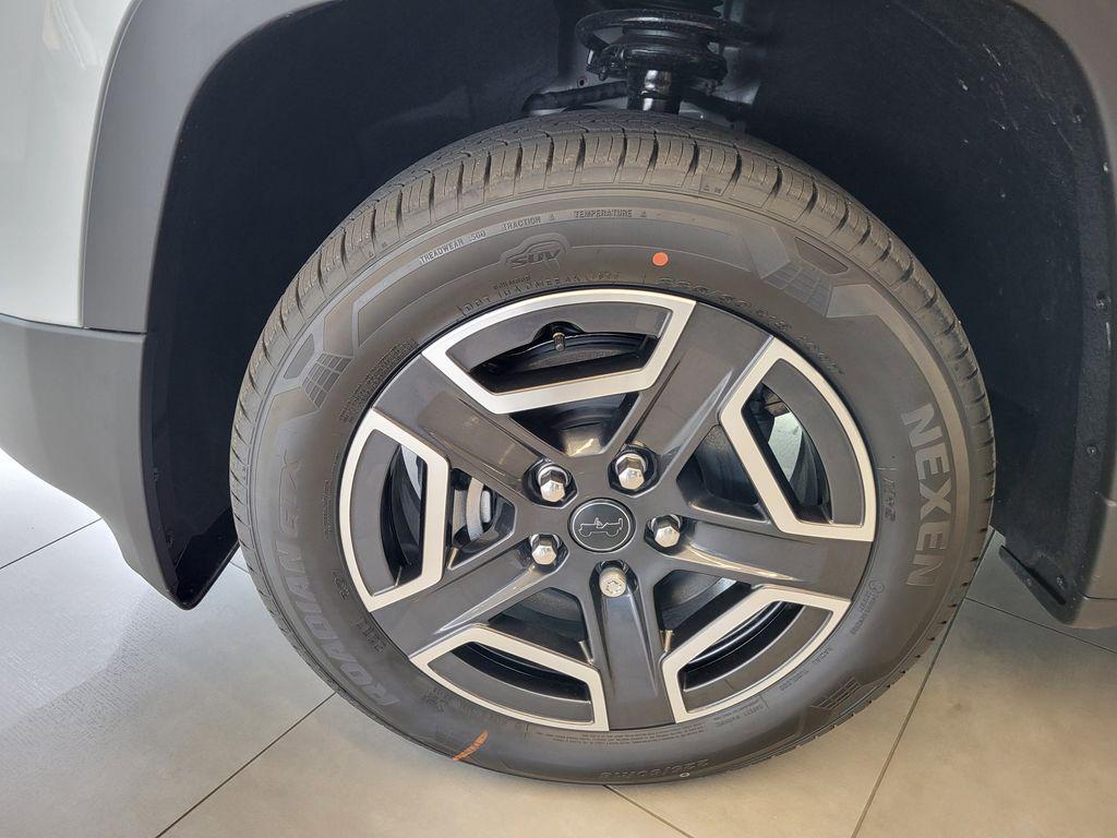 new 2026 Jeep Cherokee car, priced at $40,085