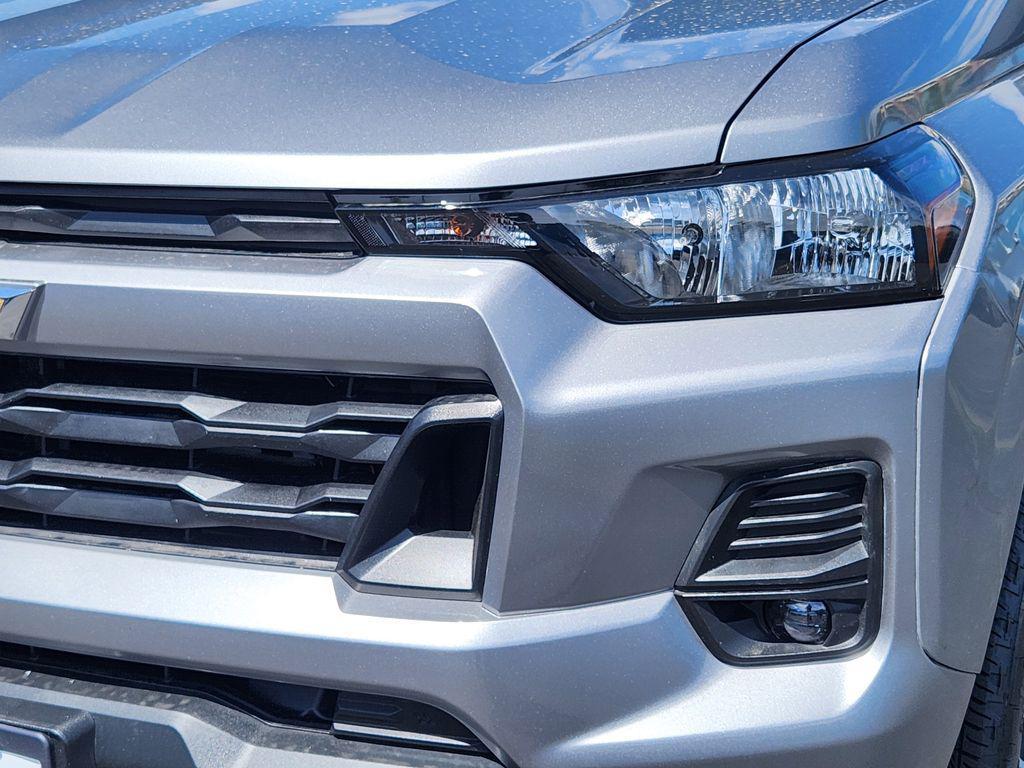 used 2024 Chevrolet Colorado car, priced at $30,963