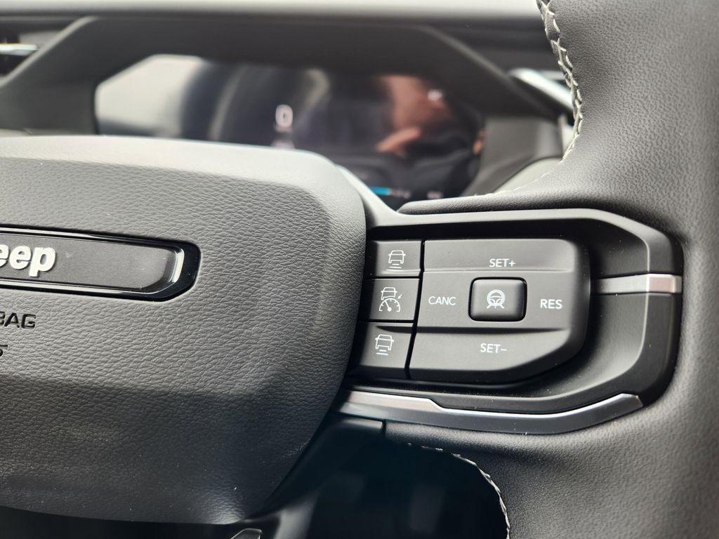 new 2026 Jeep Cherokee car, priced at $38,889