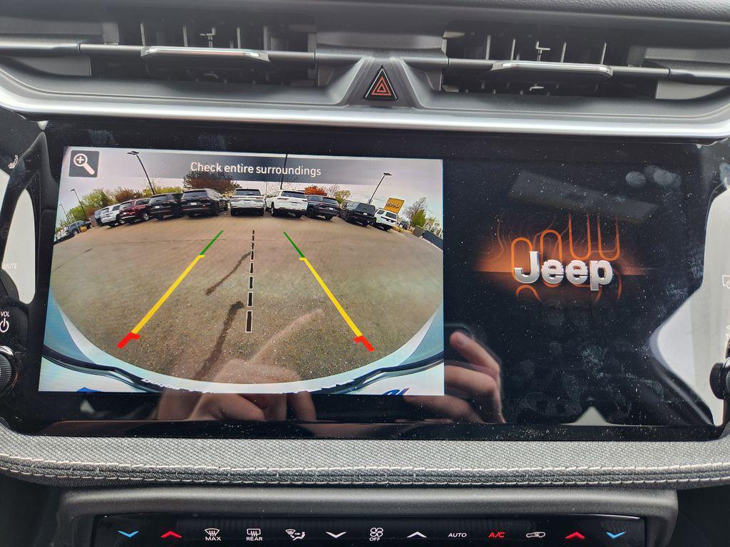 new 2026 Jeep Cherokee car, priced at $38,889