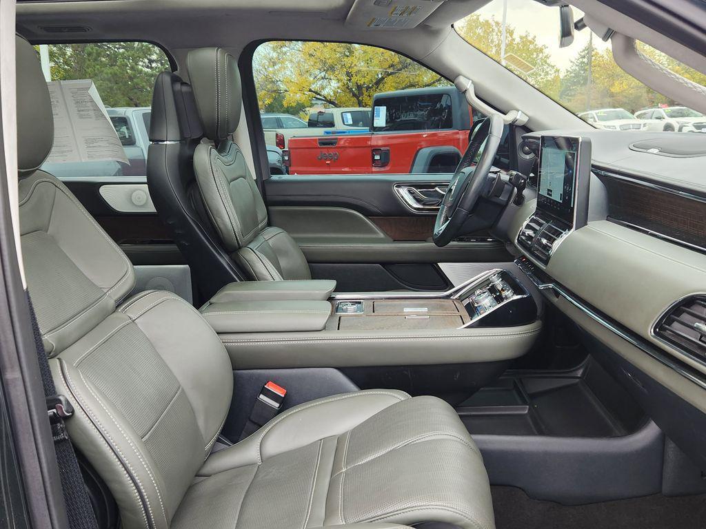 used 2023 Lincoln Navigator car, priced at $70,706