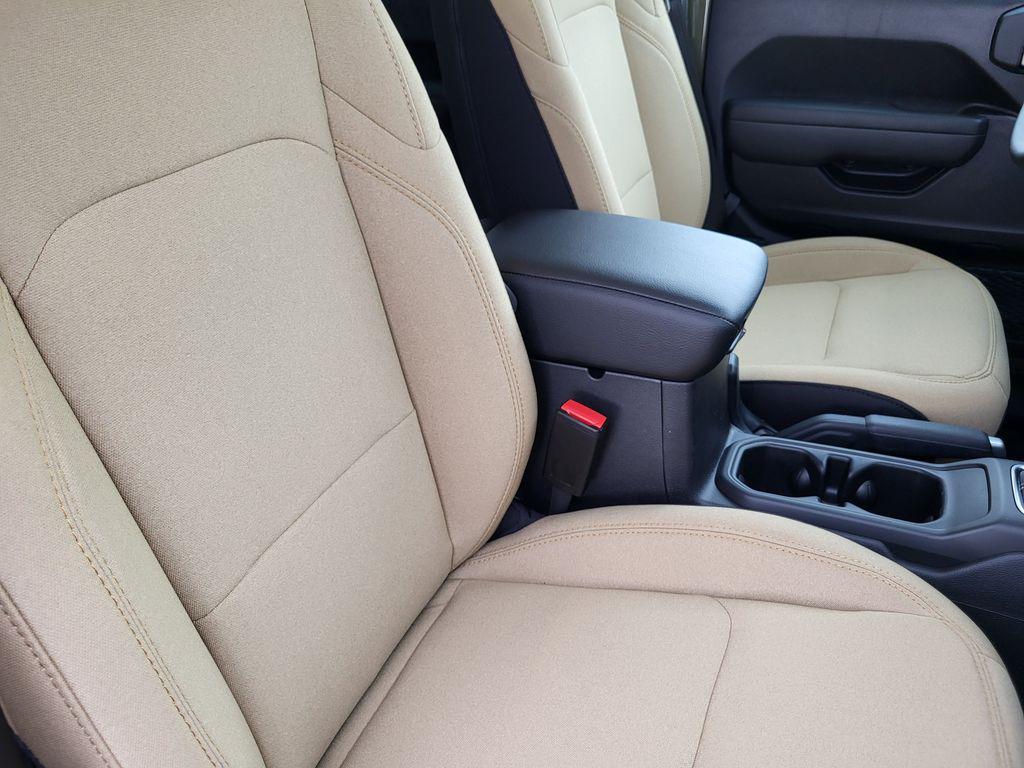 new 2026 Jeep Gladiator car, priced at $52,420