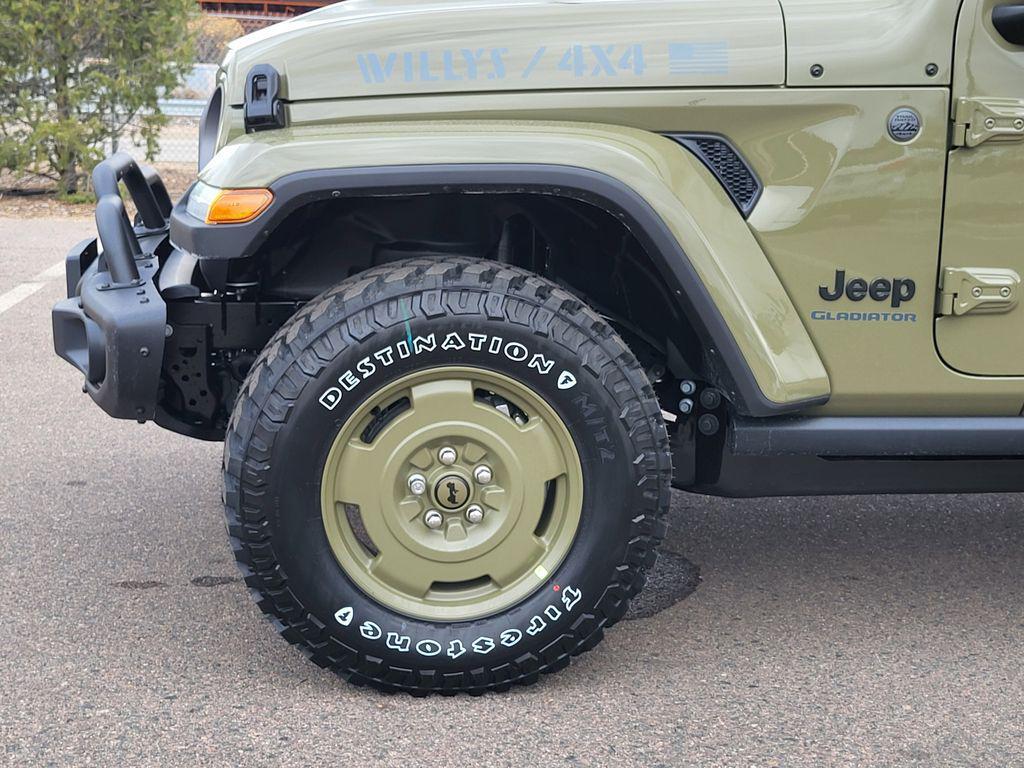 new 2026 Jeep Gladiator car, priced at $52,420